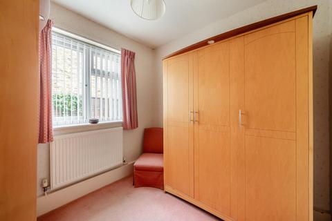 15 Dollicott, Haddenham, Aylesbury, HP17 8JL