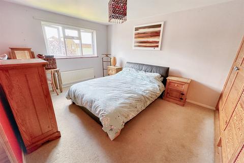 6 Forest Edge Road, Wareham, BH20 7BX