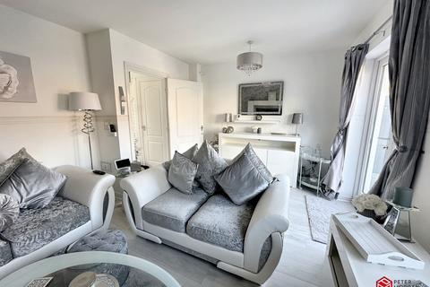 3 bedroom terraced house for sale, Lle Crymlyn, Llandarcy, Neath. SA10 6FZ