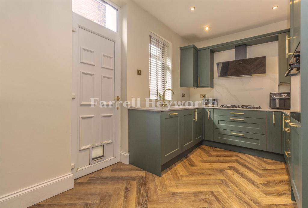 Kitchen 4