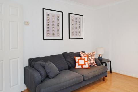 2 bedroom apartment for sale, Lamb Court Narrow Street