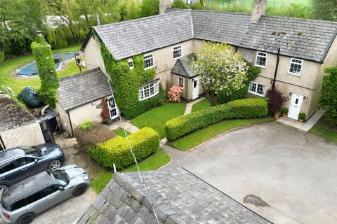 5 bedroom farm house for sale, Manchester Road, Manchester M27