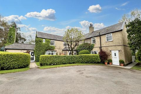 5 bedroom farm house for sale, Manchester Road, Manchester M27