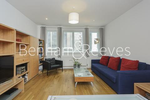 2 bedroom apartment to rent, Bride Court, City EC4Y