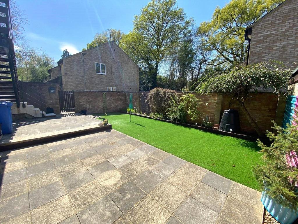 Juniper, Bracknell, Berkshire, RG12 1 bed for sale £230,000