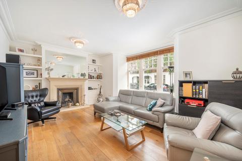 2 bedroom flat for sale, Glenloch Road, London, NW3