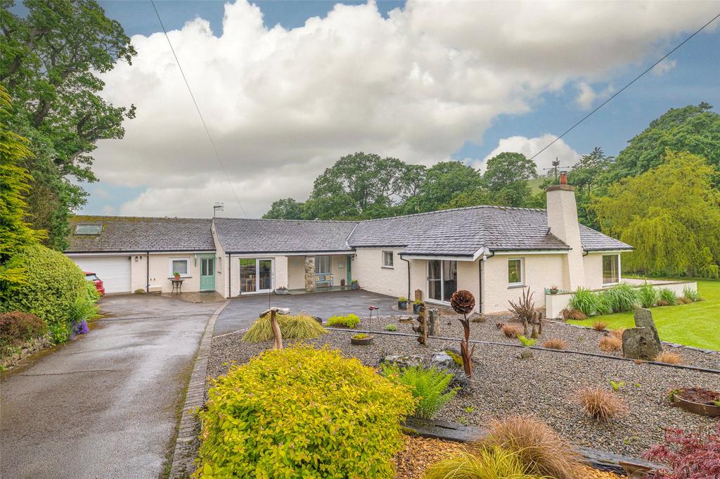 Kendal, Cumbria LA8 3 bed bungalow for sale £800,000