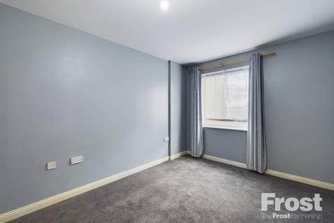 2 bedroom apartment for sale, Bedfont Lane, Feltham, TW13