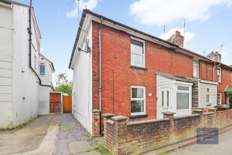 2 bedroom end of terrace house for sale, Hythe Road, Ashford, TN24