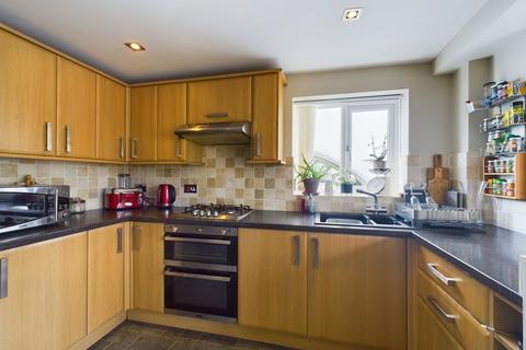 2 bedroom end of terrace house for sale, Hythe Road, Ashford, TN24