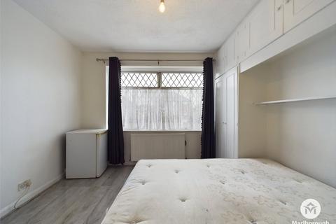1 bedroom in a house share to rent, Alexandra Road, Chadwell Heath, Essex, RM6