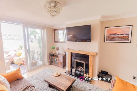 2 bedroom semi-detached house for sale, Holehouse Road, Stoke-on-Trent ST2