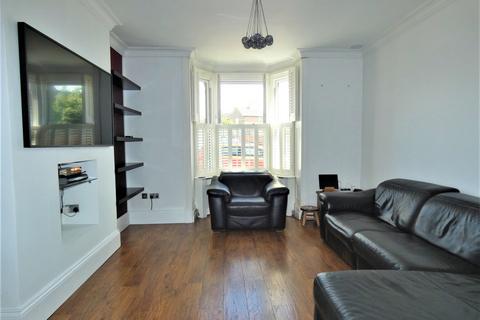 3 bedroom terraced house to rent, Victoria Road, Barnard Castle DL12