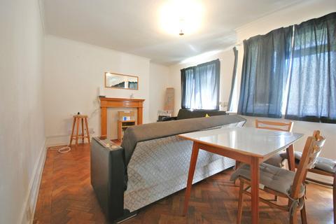 3 bedroom maisonette to rent, Caldwell Street, Oval SW9