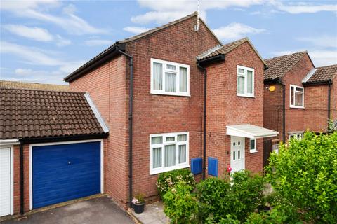 3 bedroom link detached house for sale, Larcombe Road, Petersfield, Hampshire, GU32