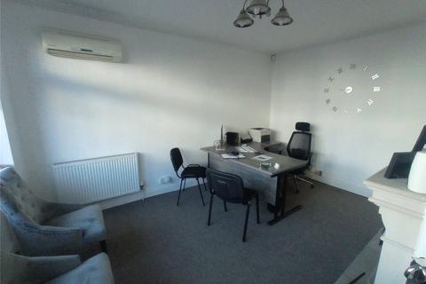Shop to rent, Rayleigh Road, Leigh-On-Sea, Essex, SS9