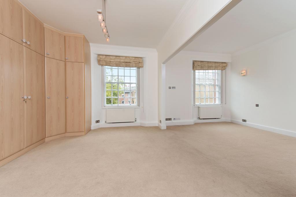 Apartment in St John's Wood - View 3