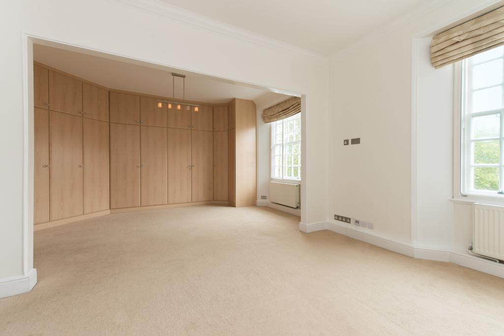 Apartment in St John's Wood - View 4