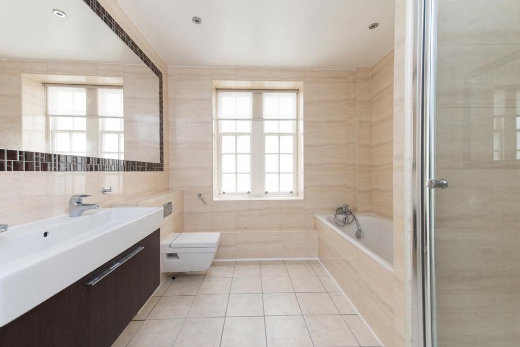 Apartment in St John's Wood - More