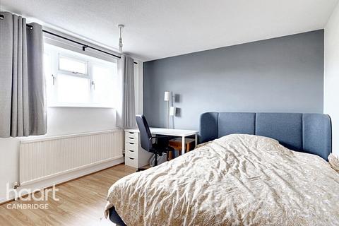 3 bedroom end of terrace house for sale, Sherbourne Close, Cambridge