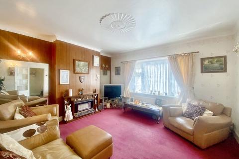 3 bedroom terraced house for sale, Hollymount Avenue, Bedlington, Northumberland, NE22 5AJ