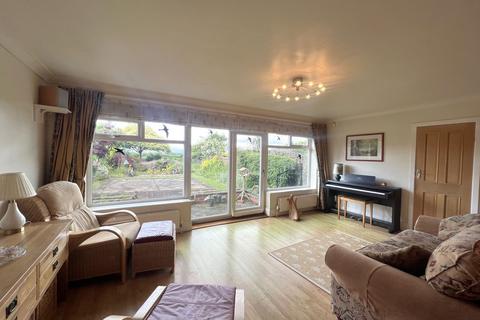 Briarcliffe Frickley Bridge Lane, Brierley, Barnsley, S72 9LQ