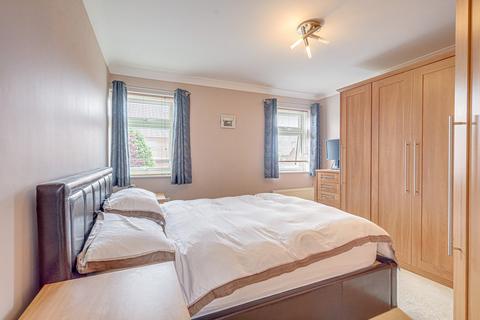 29 Bourne Close, Basildon, SS15 6DZ