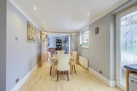 29 Bourne Close, Basildon, SS15 6DZ