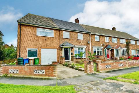 4 bedroom end of terrace house for sale, Galfrid Road, Hull HU11