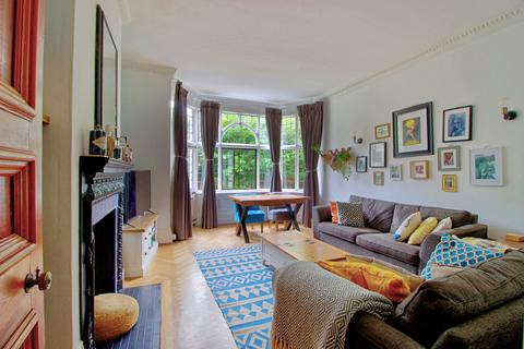 2 bedroom apartment for sale, Clare Avenue, Wokingham RG40