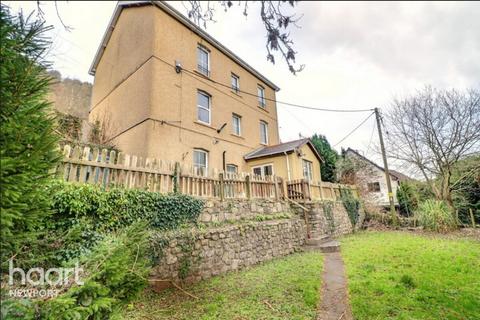 2 bedroom flat to rent, Blackrock, Abergavenny
