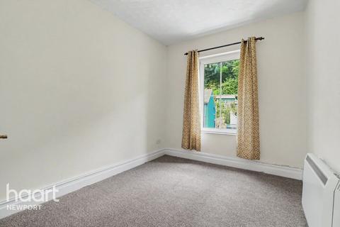 2 bedroom flat to rent, Blackrock, Abergavenny