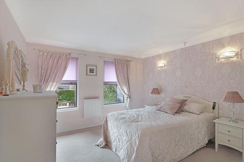 1 bedroom retirement property for sale, Palmerston Road, Buckhurst Hill, IG9