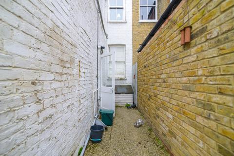 1 bedroom flat to rent, Whellock Road, Chiswick, London, UK