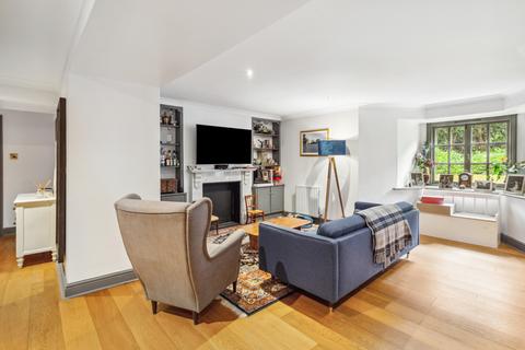 3 bedroom flat for sale, Coleherne Court, The Little Boltons, South Kensington