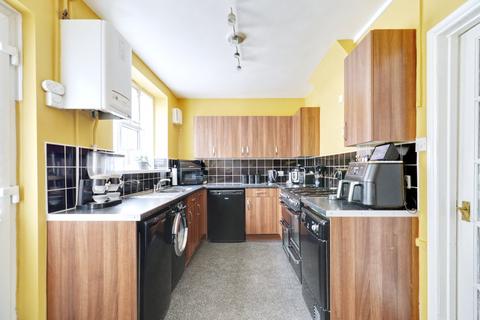 3 bedroom terraced house for sale, Nethan Drive, Aveley RM15