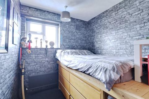 86 Nethan Drive, Aveley, South Ockendon, RM15 4RT