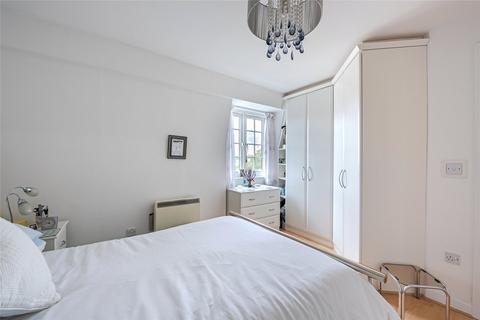 1 bedroom apartment for sale, Ebury Bridge Road, London, UK, SW1W