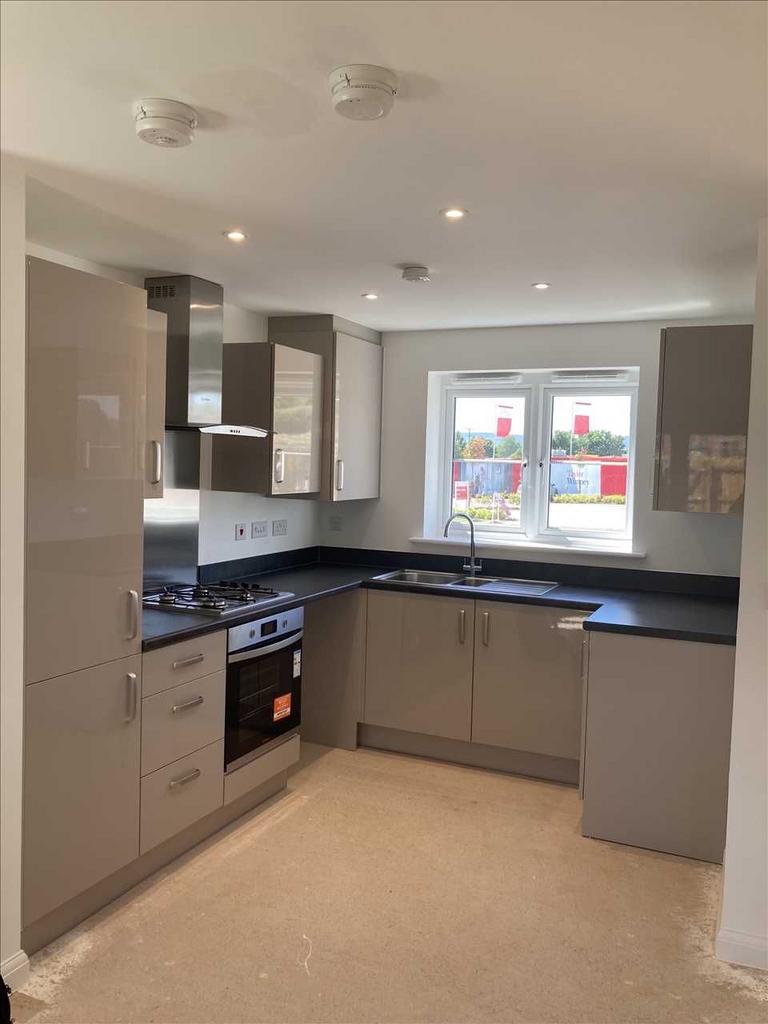 Egremont Road, Rumwell, Taunton 3 bed semidetached house to rent £