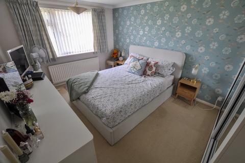 2 bedroom detached bungalow for sale, Cutlers Place, Wimborne, BH21