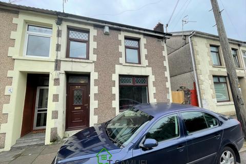 3 bedroom end of terrace house to rent, Abercynon Road, Abercynon, Mountain Ash
