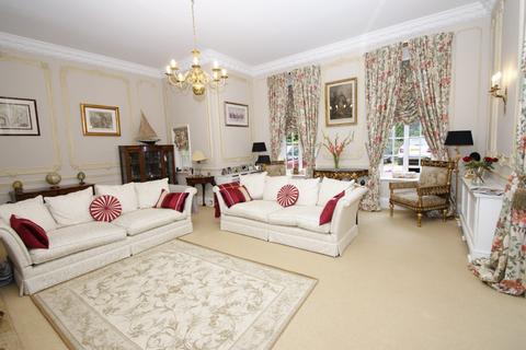 3 bedroom apartment to rent, Mavelstone Road, Bromley BR1
