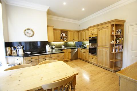 3 bedroom apartment to rent, Mavelstone Road, Bromley BR1