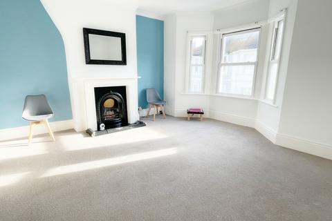 1 bedroom flat to rent, Gratwicke Road, Worthing, West Sussex, BN11
