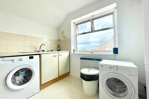 2 bedroom apartment to rent, Loddon Bridge Road, Woodley, Berkshire, RG5