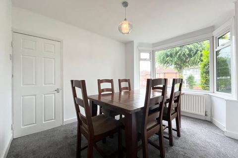 3 bedroom semi-detached house to rent, Goodway Road, Solihull, B92