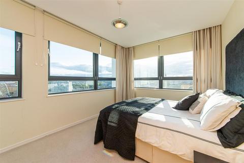 3 bedroom penthouse for sale, Penthouse 19, 55 Degrees North, Pilgrim Street, Newcastle Upon Tyne