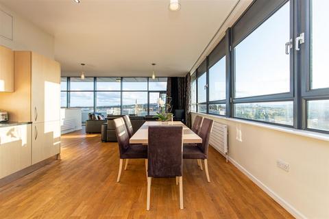 3 bedroom penthouse for sale, Penthouse 19, 55 Degrees North, Pilgrim Street, Newcastle Upon Tyne
