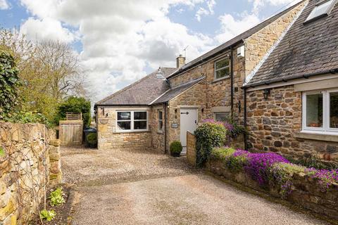 3 bedroom cottage for sale, Middle Cottage, High Callerton, Newcastle Upon Tyne