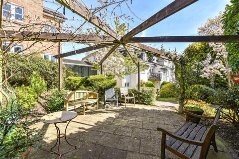 2 bedroom retirement property for sale, Tower Road, Liphook, Hampshire